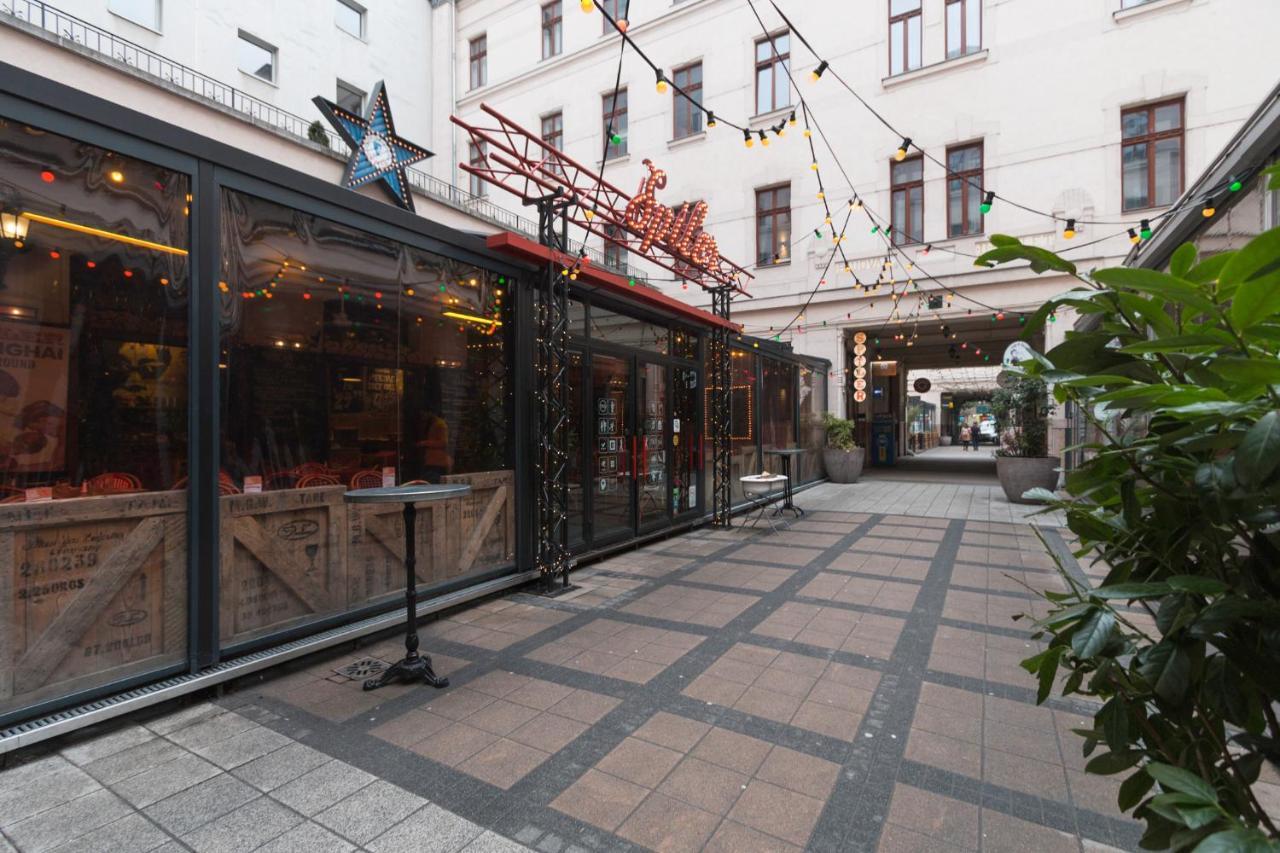 Ferienwohnung Sweet Dreams In The Heart Of The City Budapest Exterior foto